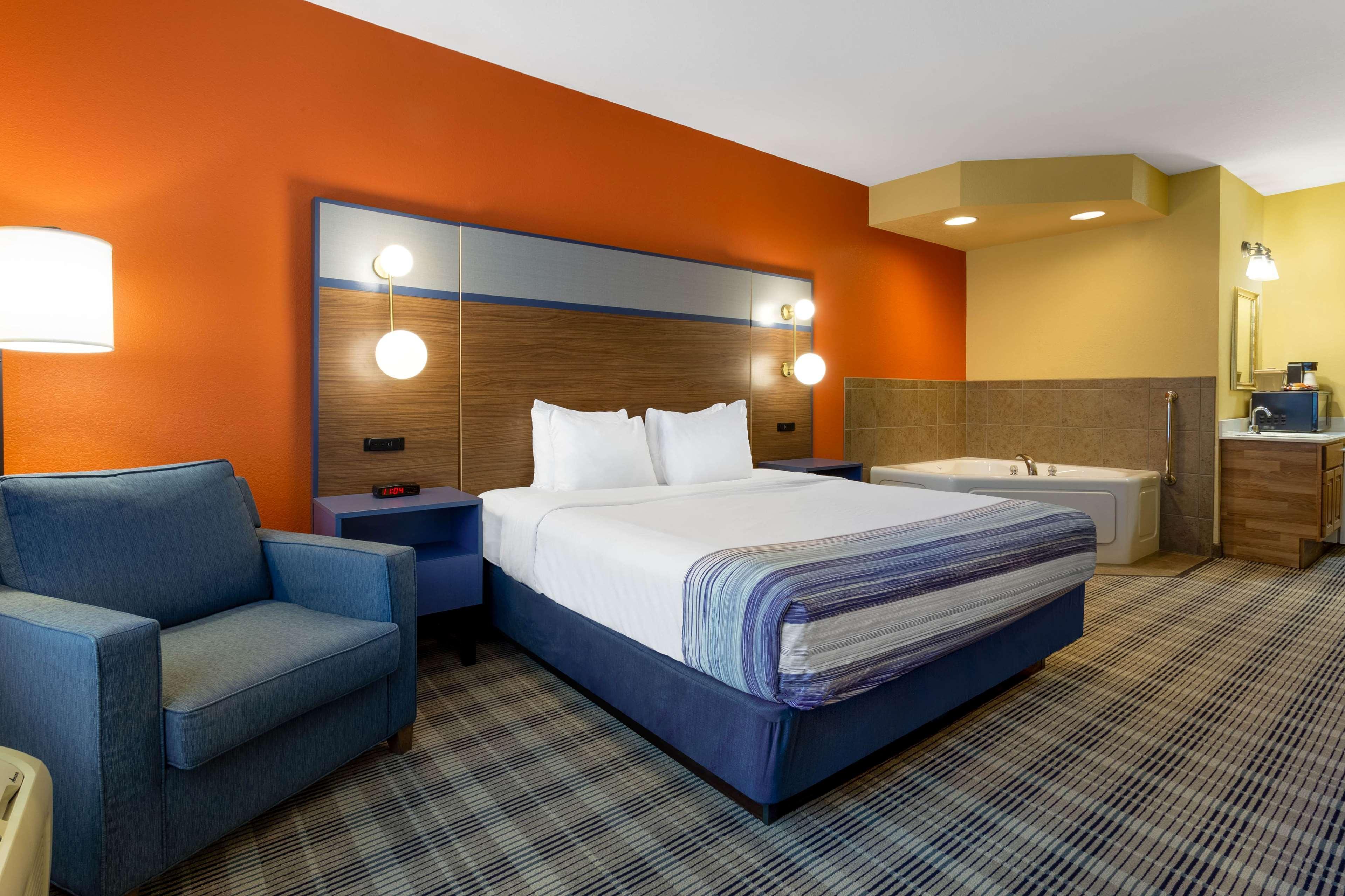 Americinn By Wyndham Fulton Clinton Kültér fotó