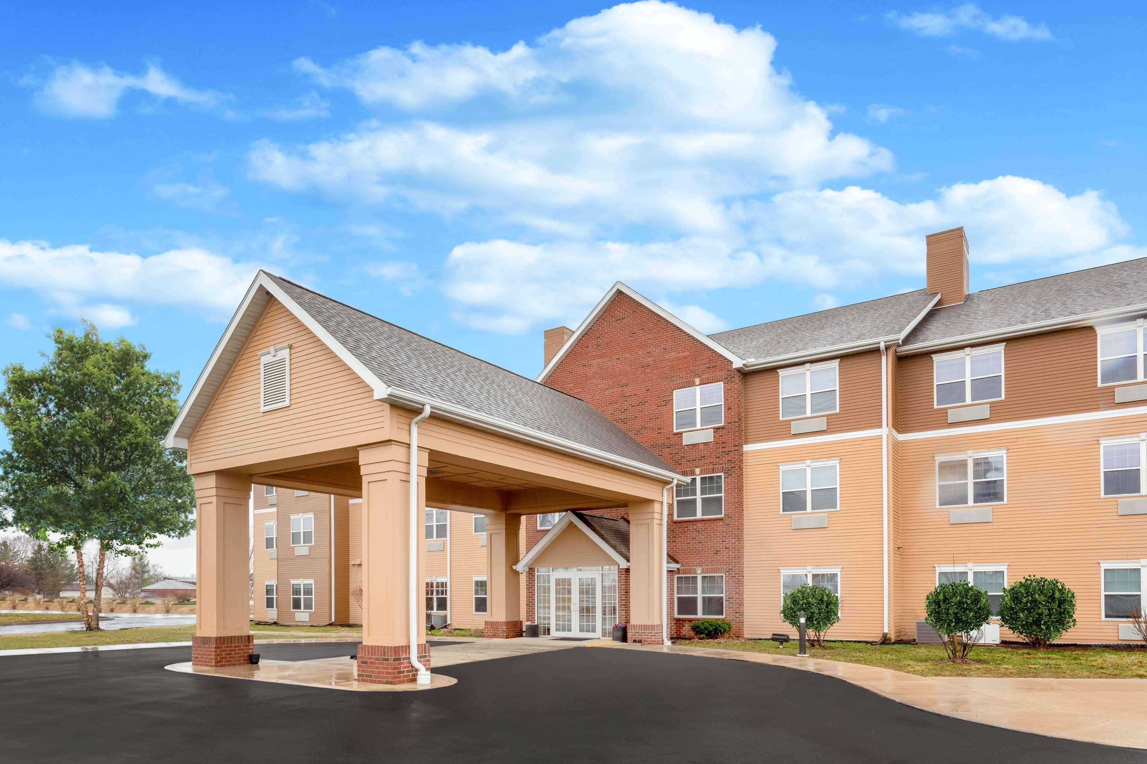 Americinn By Wyndham Fulton Clinton Kültér fotó