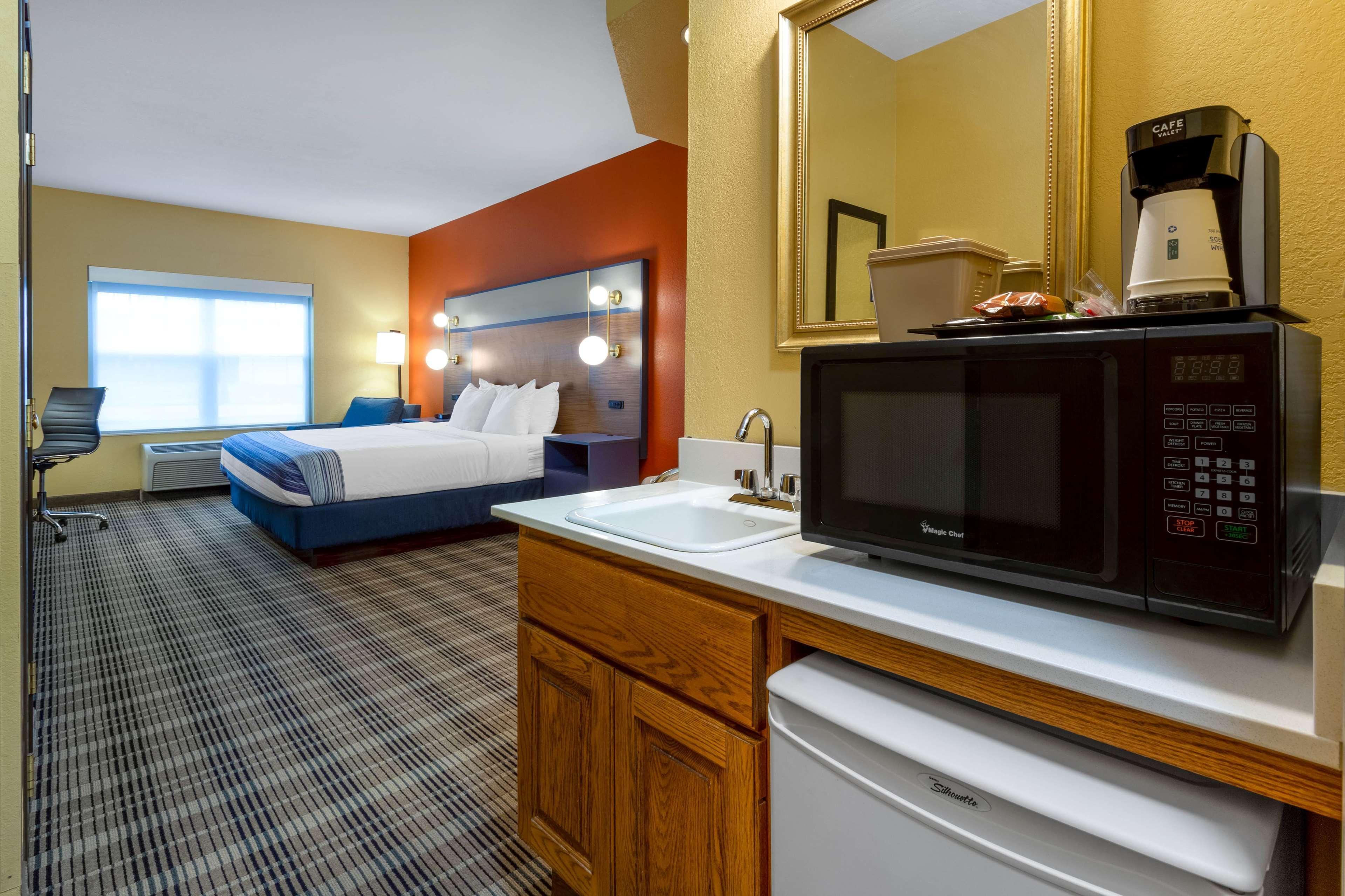 Americinn By Wyndham Fulton Clinton Kültér fotó